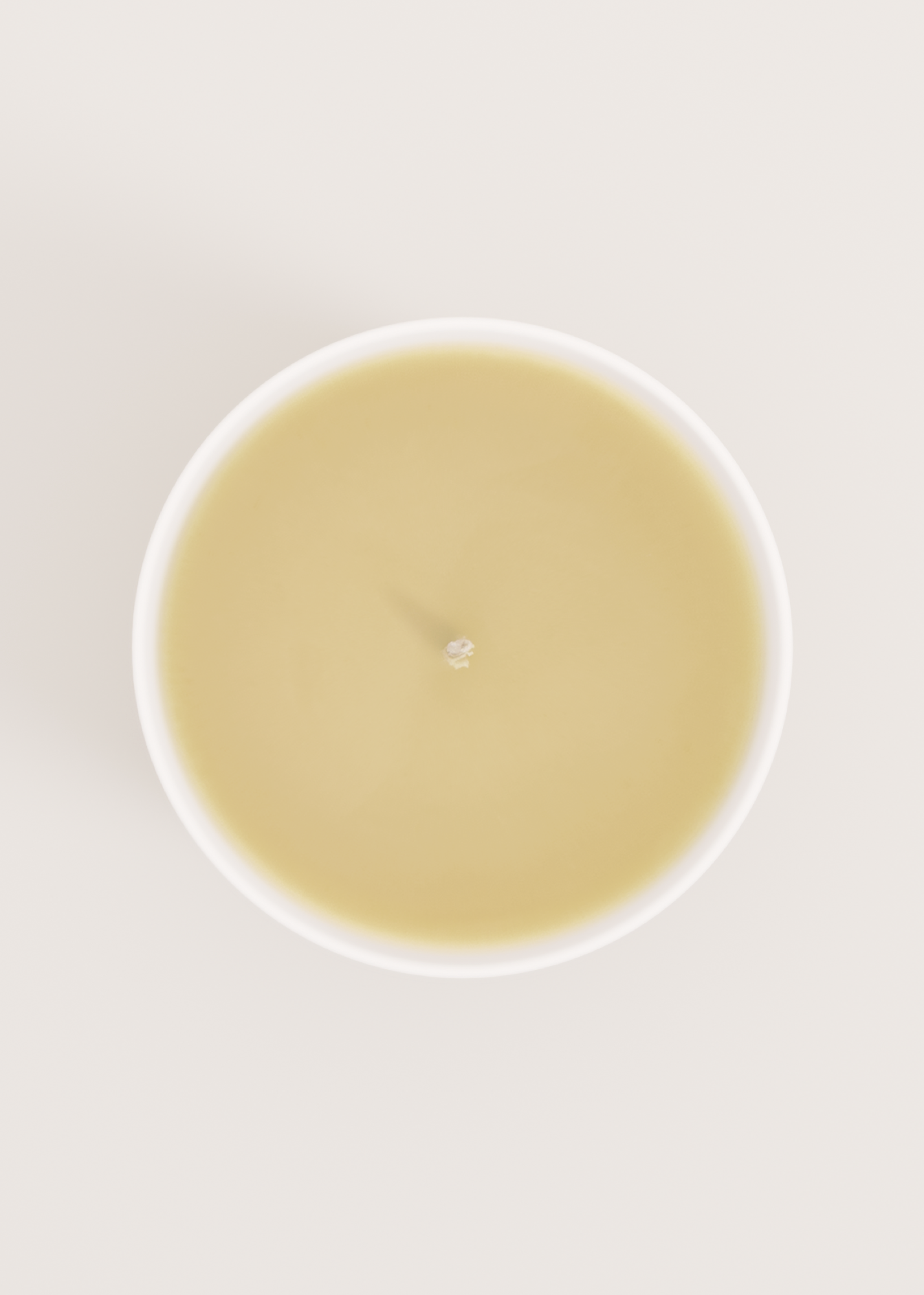 Nutty Vanilla Scented Candle - A rich, creamy vanilla and nutty concoction.
