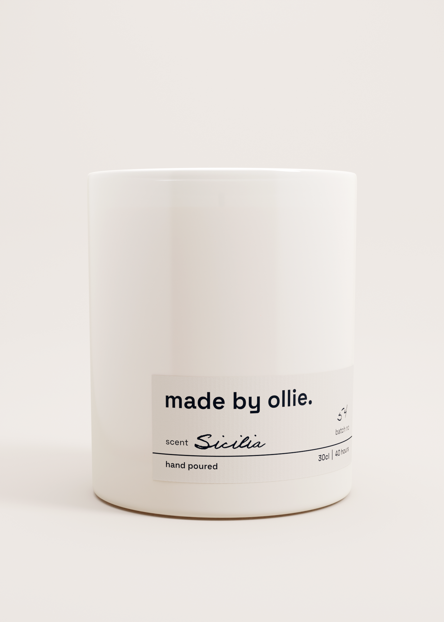 Sicilia Scented Candle - Sweet yet refreshing.